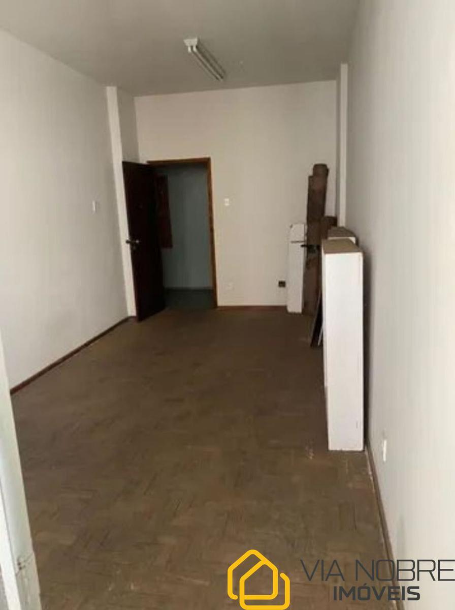 Sala, Centro