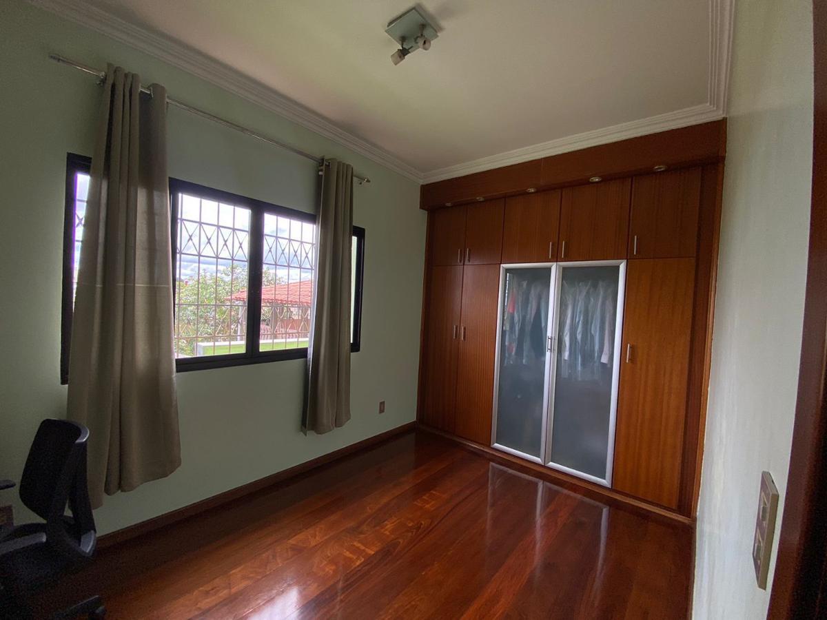Casa, Concórdia, 4 Quartos, 2 Vagas, 1 Suíte
