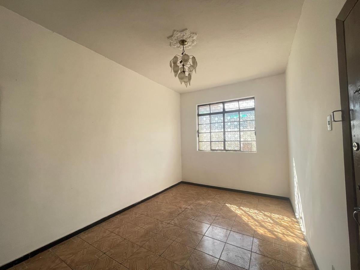 Prédio, Sagrada Família, 3 Quartos, 0 Vaga