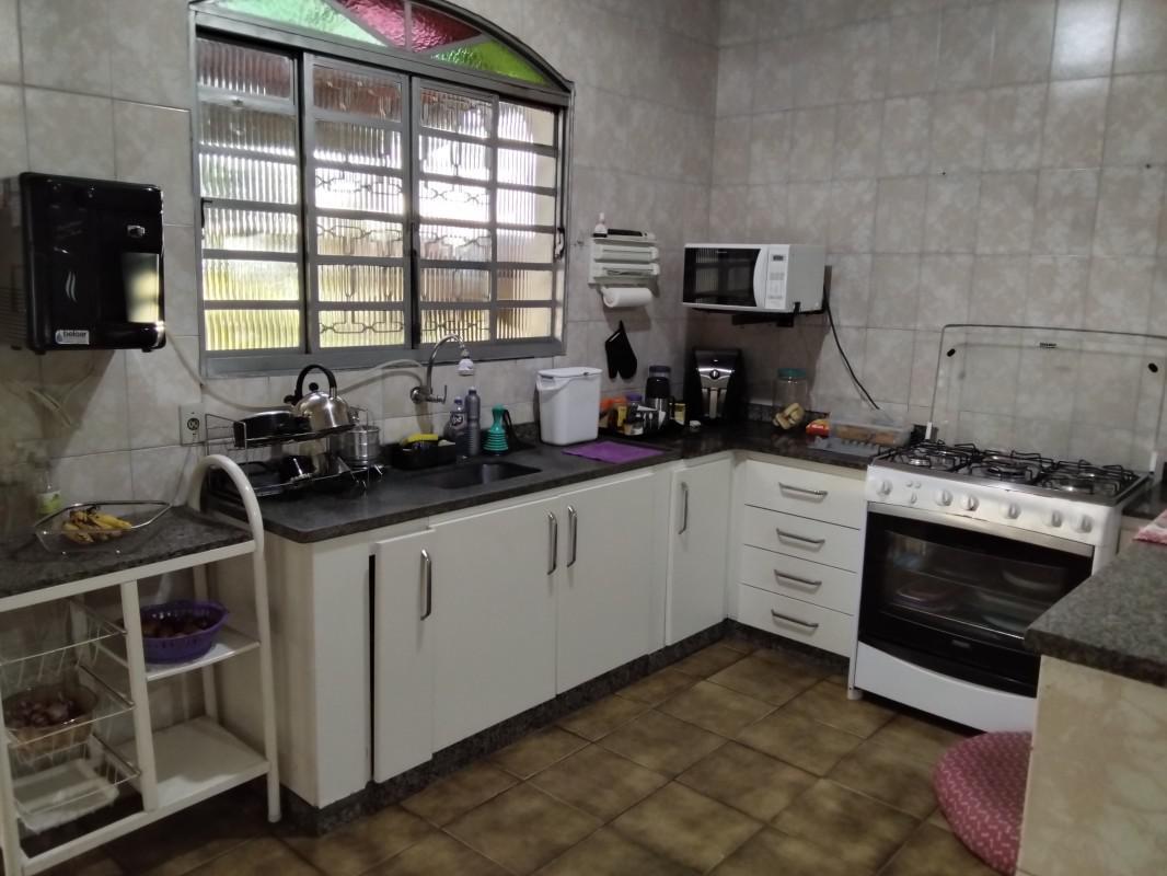 Casa, Amazonas, 3 Quartos, 2 Vagas, 1 Suíte