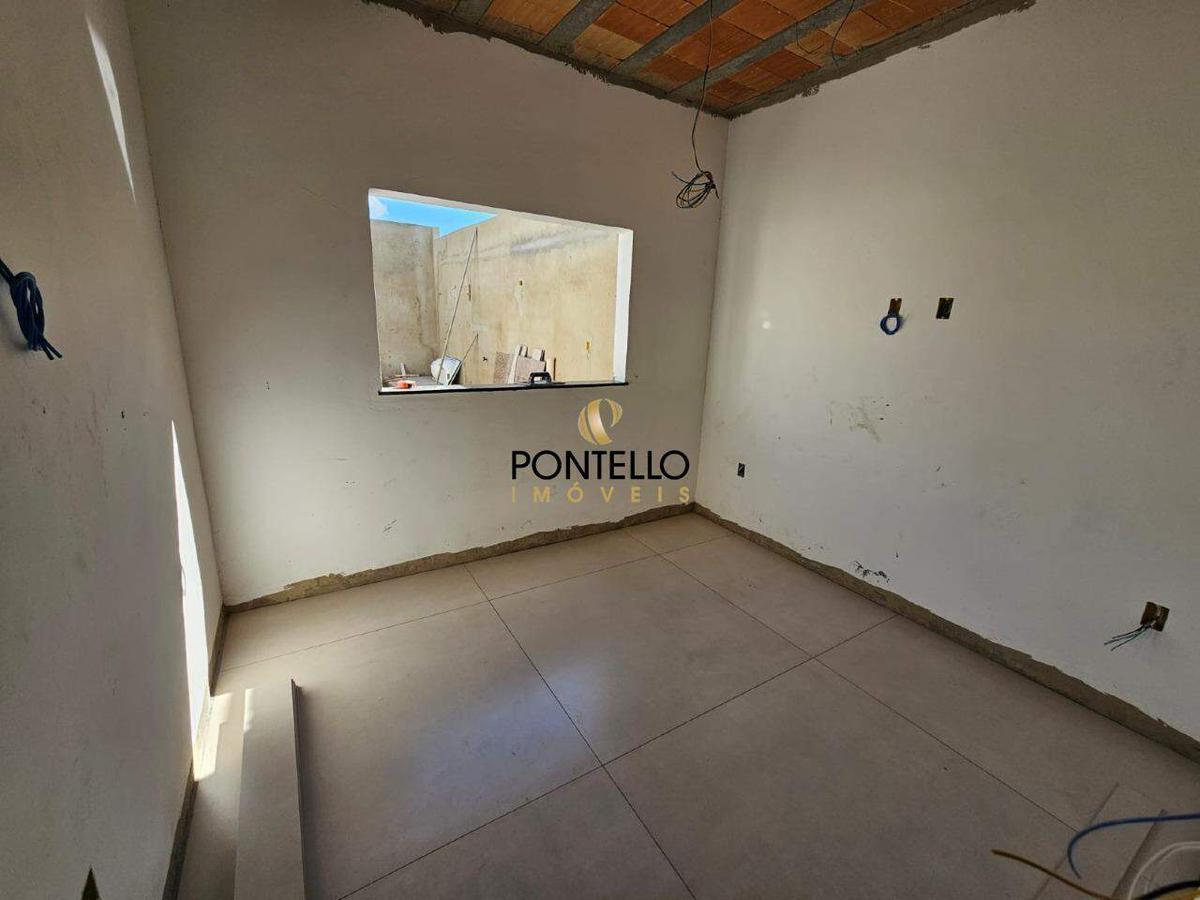 Casa, Jardim Europa, 3 Quartos, 2 Vagas, 1 Suíte