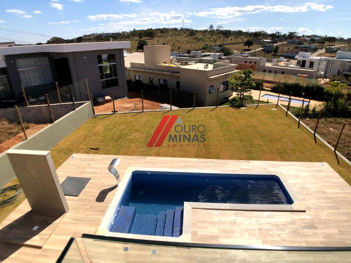 Casa, Centro, 4 Quartos, 4 Vagas, 2 Suítes