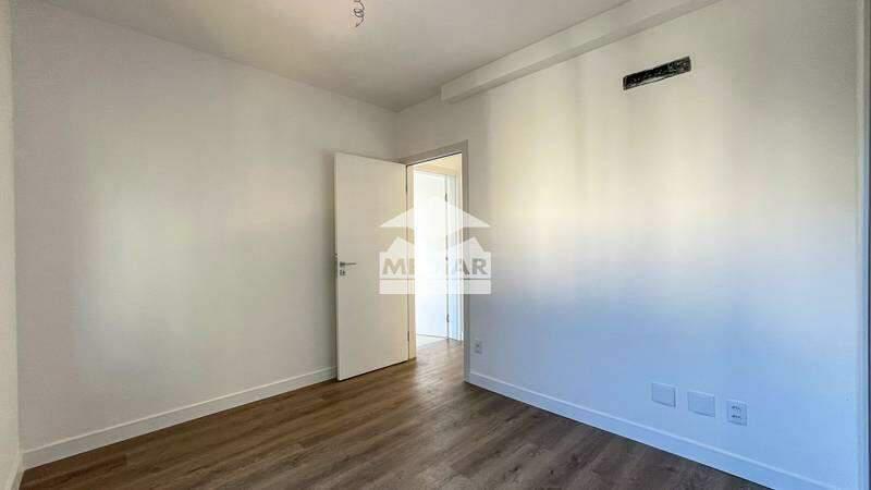 Apartamento, Cruzeiro, 4 Quartos, 4 Vagas, 2 Suítes