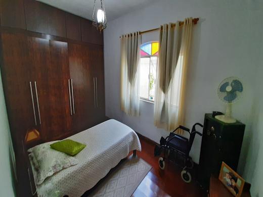 Casa, Cidade Nova, 3 Quartos, 2 Vagas, 1 Suíte