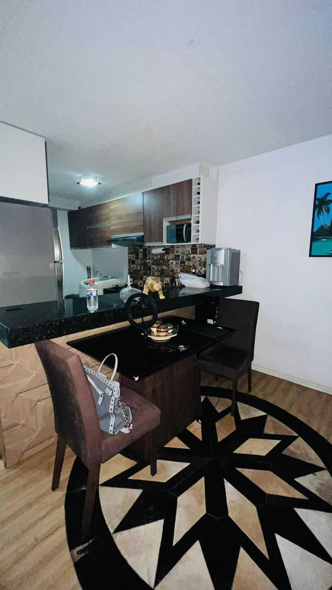 Apartamento, Vila Oeste, 2 Quartos, 1 Vaga