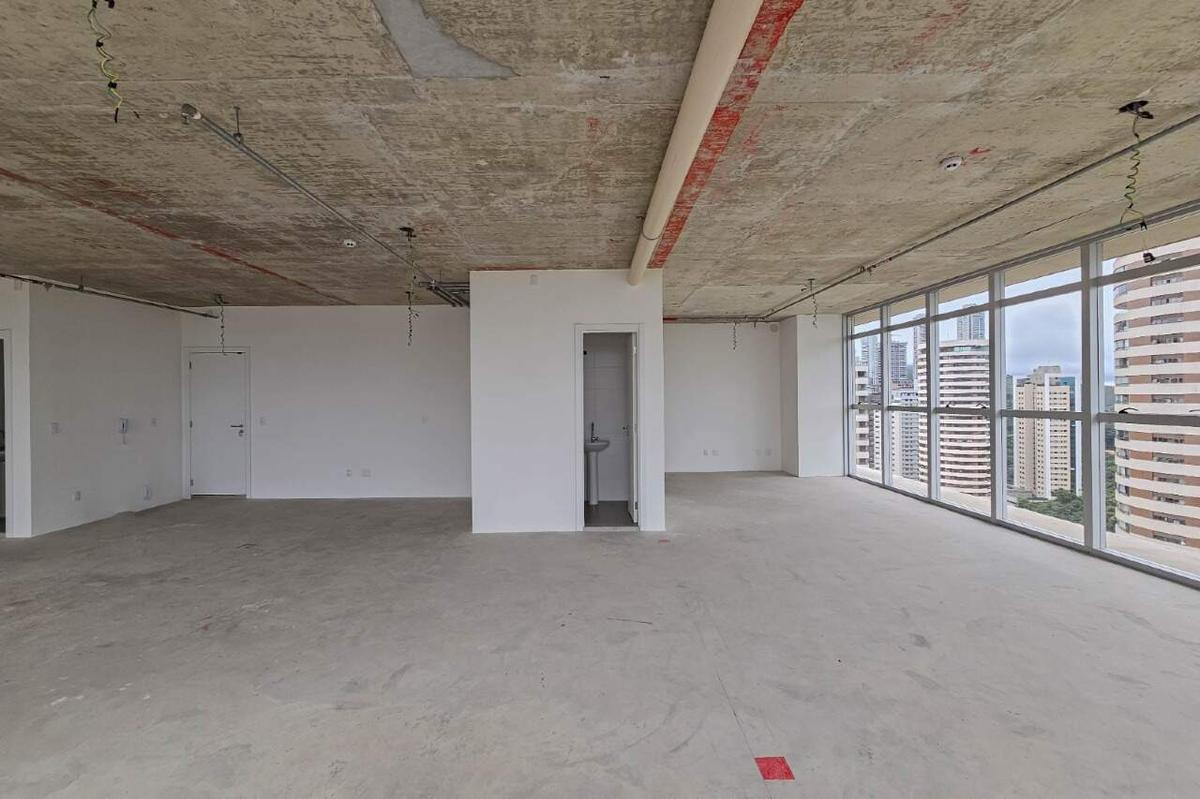 Sala, Vila da Serra, 0 Quarto, 0 Vaga