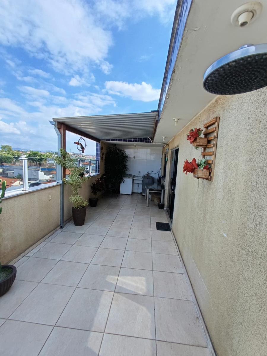 Cobertura, Arvoredo, 3 Quartos, 2 Vagas, 1 Suíte