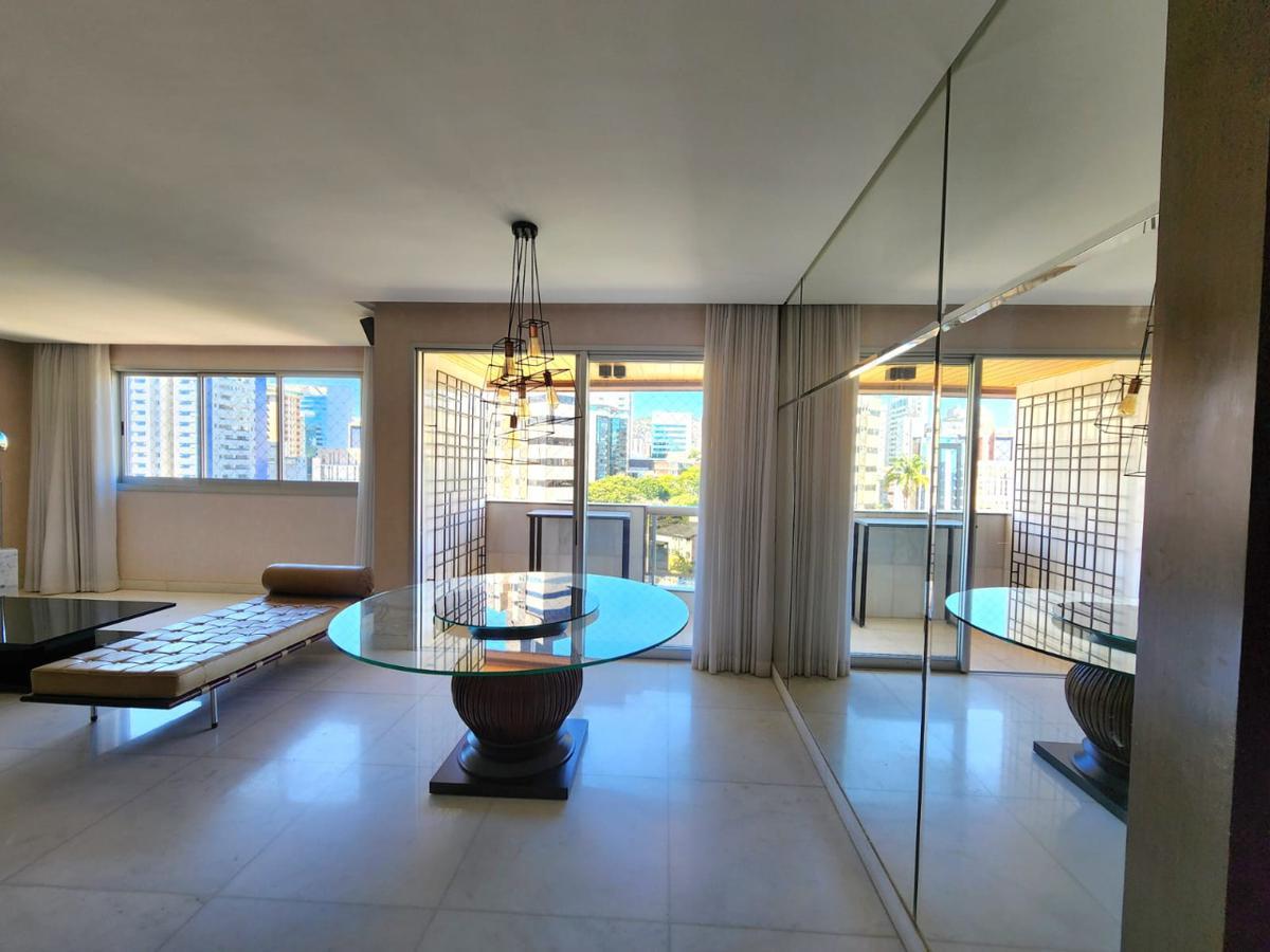 Apartamento, Funcionários, 4 Quartos, 3 Vagas, 2 Suítes