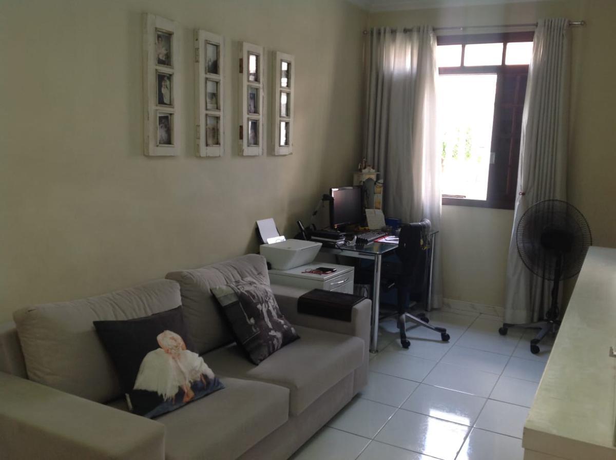 Casa, Castelo, 4 Quartos, 5 Vagas, 1 Suíte