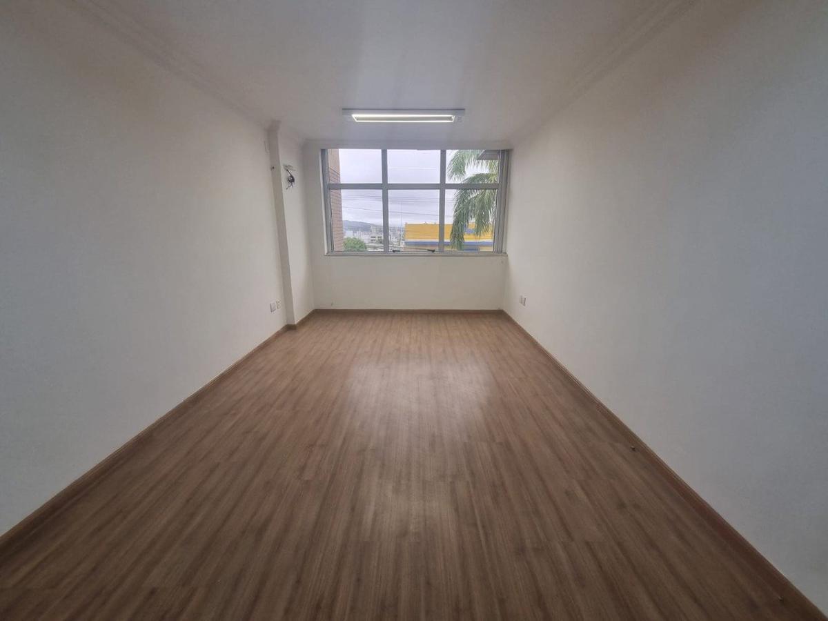 Sala, São Bento, 0 Quarto, 1 Vaga