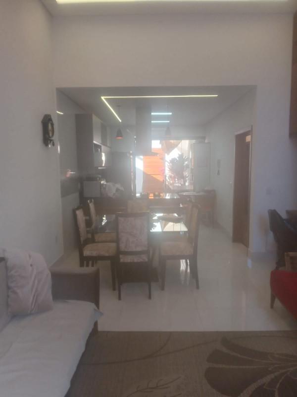Casa, Acácias, 3 Quartos, 3 Vagas, 1 Suíte