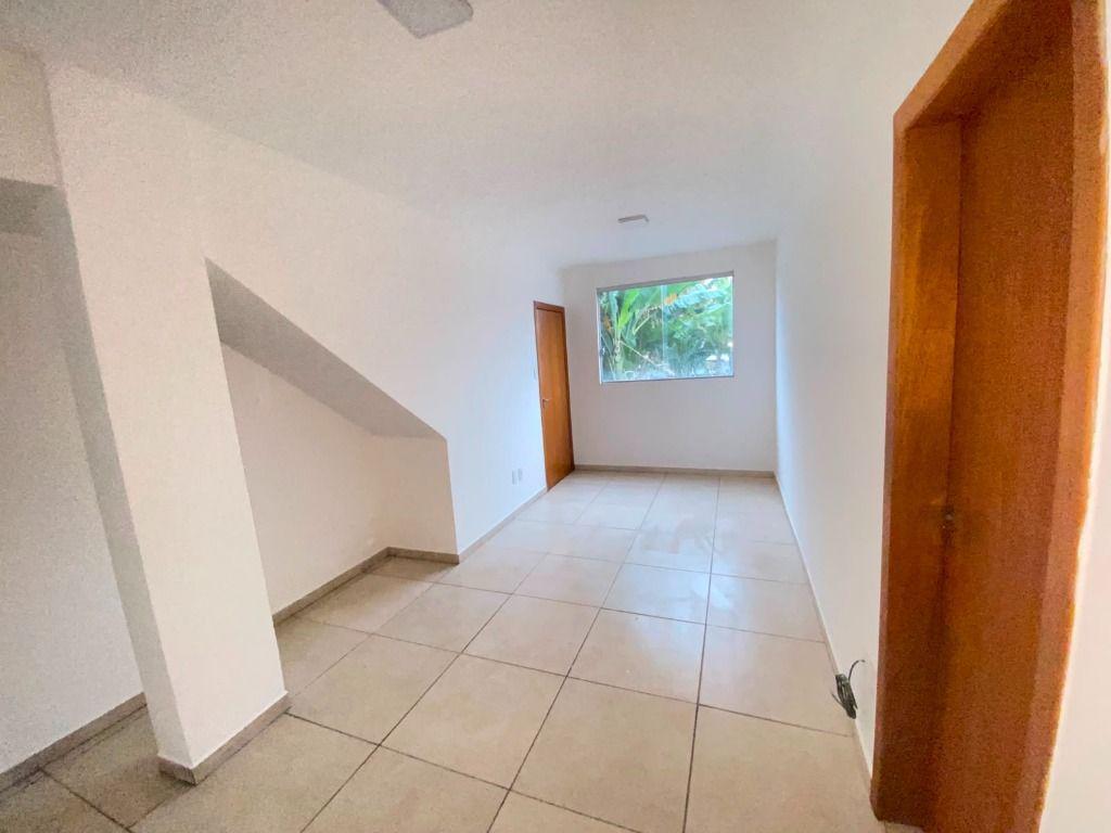 Apartamento, Jardim Vitória, 2 Quartos, 1 Vaga