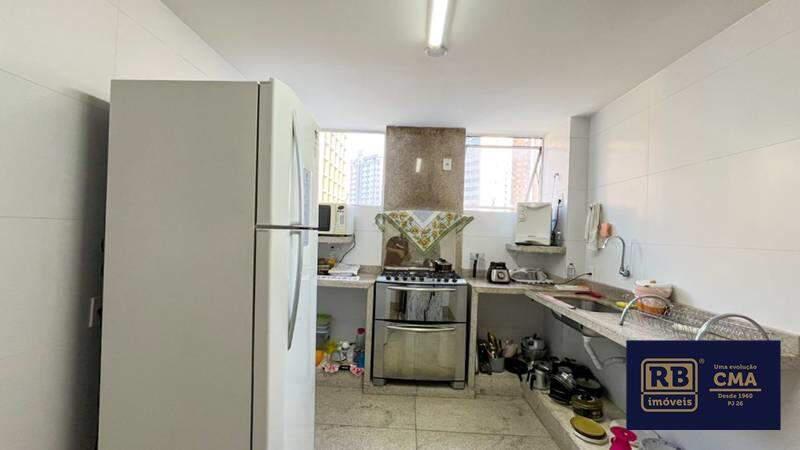 Cobertura, Funcionários, 6 Quartos, 3 Vagas, 1 Suíte