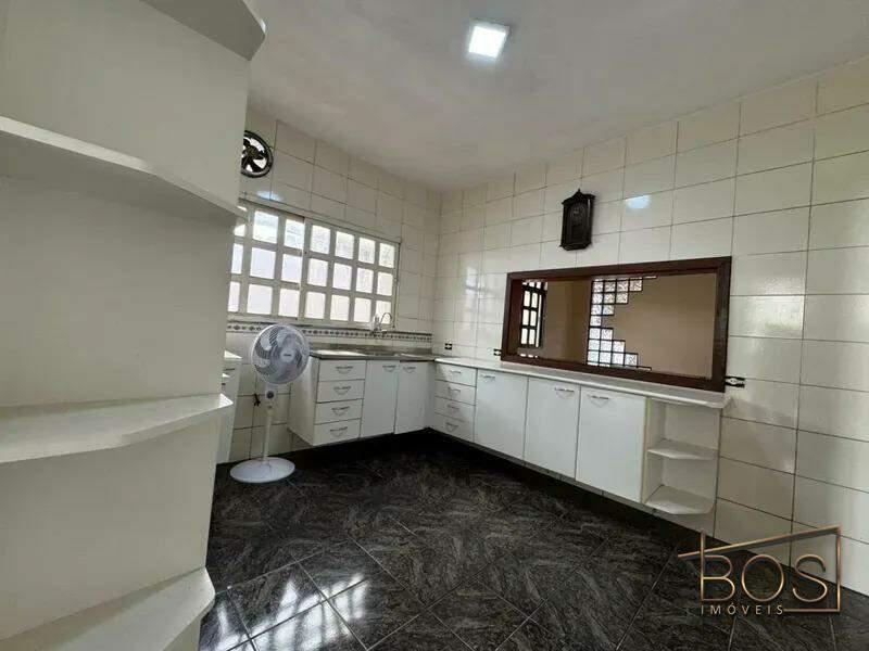 Casa, Caiçaras, 4 Quartos, 4 Vagas, 1 Suíte