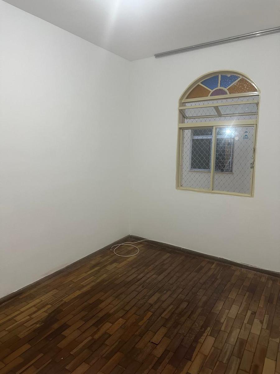 Apartamento, Sagrada Família, 2 Quartos, 1 Vaga