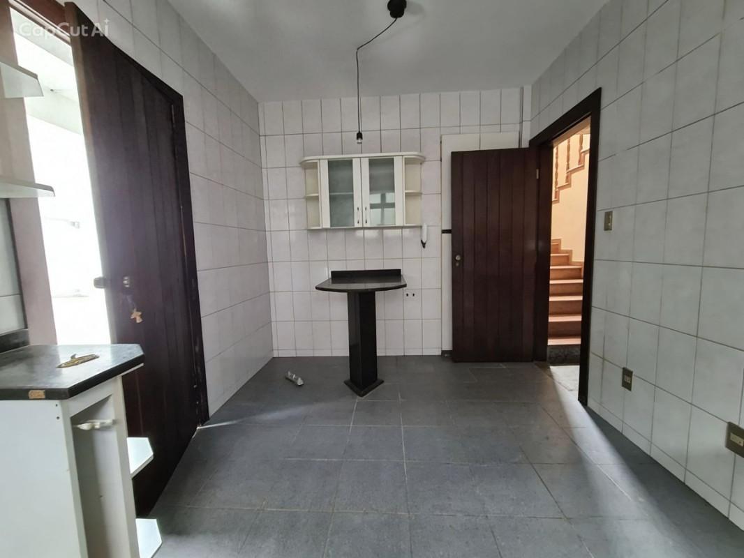 Casa, Itapoã, 5 Quartos, 4 Vagas, 3 Suítes