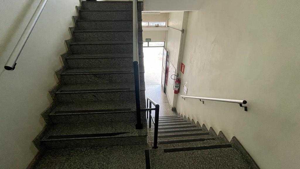Prédio, São Cristóvão, 0 Quarto, 0 Vaga