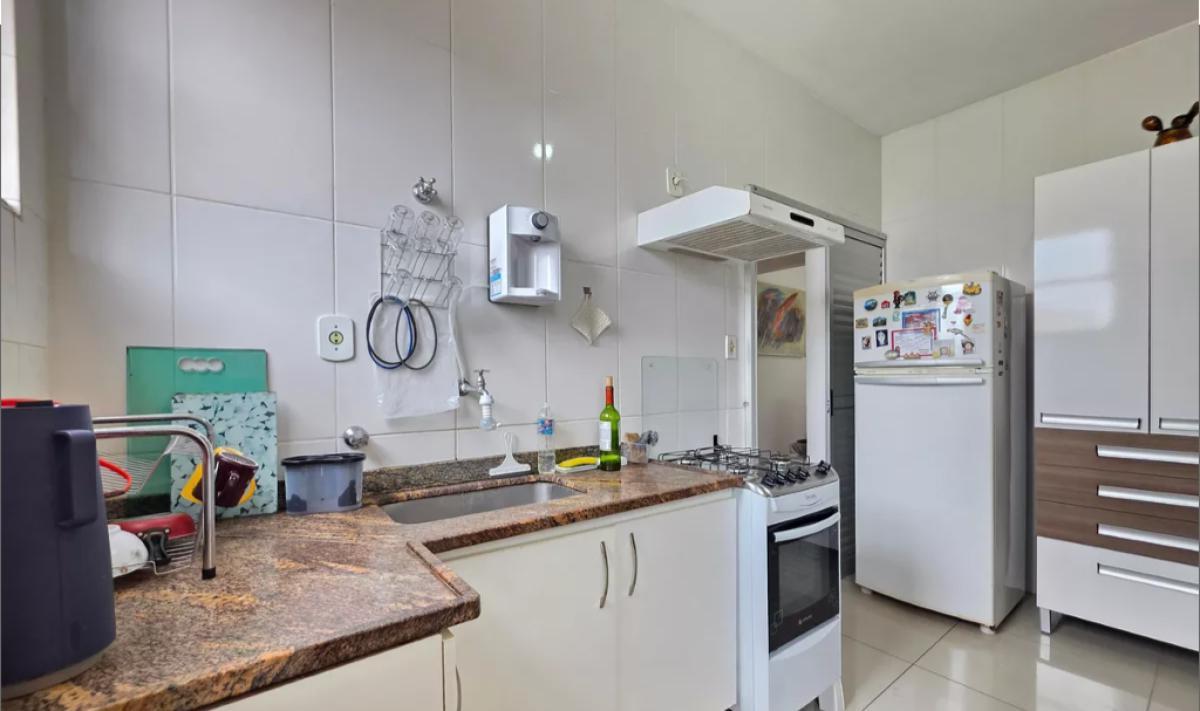 Apartamento, Sagrada Família, 3 Quartos, 2 Vagas, 1 Suíte