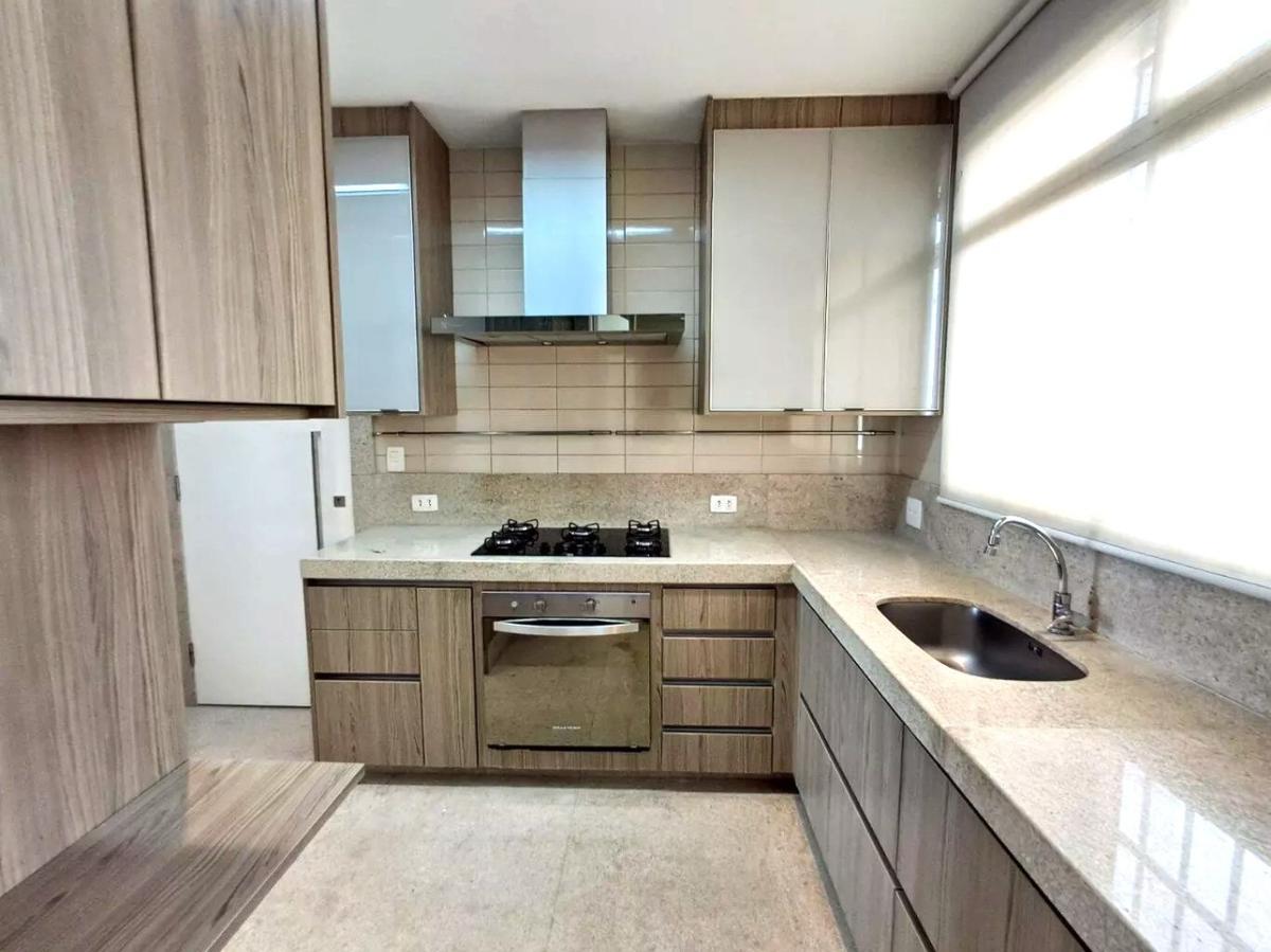 Apartamento, Sagrada Família, 4 Quartos, 2 Vagas, 1 Suíte