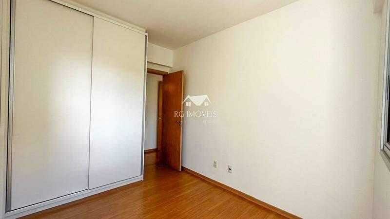 Apartamento, Estoril, 3 Quartos, 2 Vagas, 1 Suíte