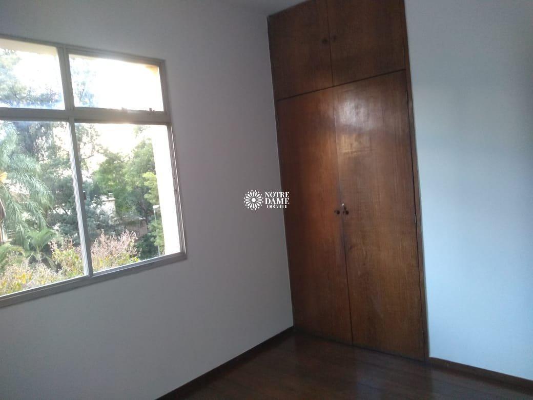 Apartamento, Funcionários, 2 Quartos, 0 Vaga