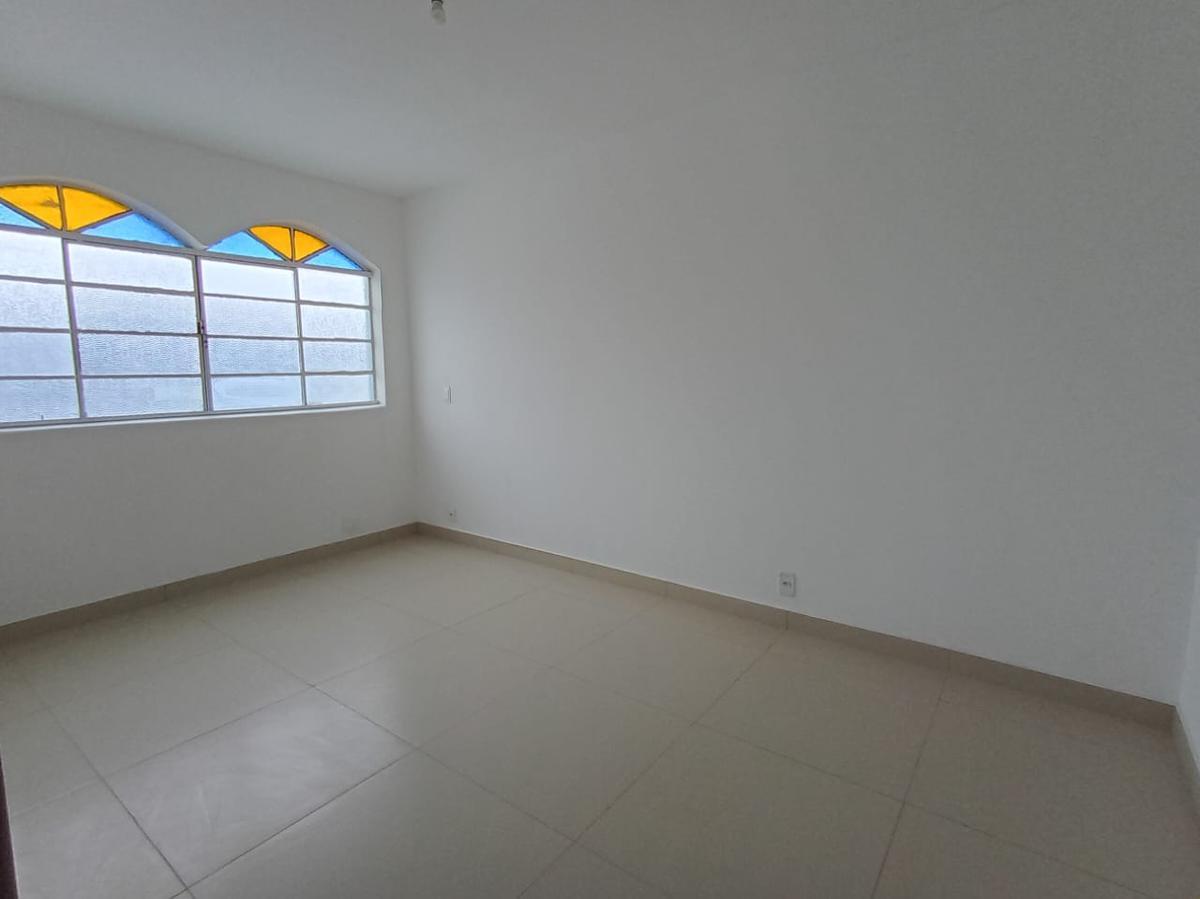 Casa Comercial, Santa Cruz, 0 Quarto, 0 Vaga