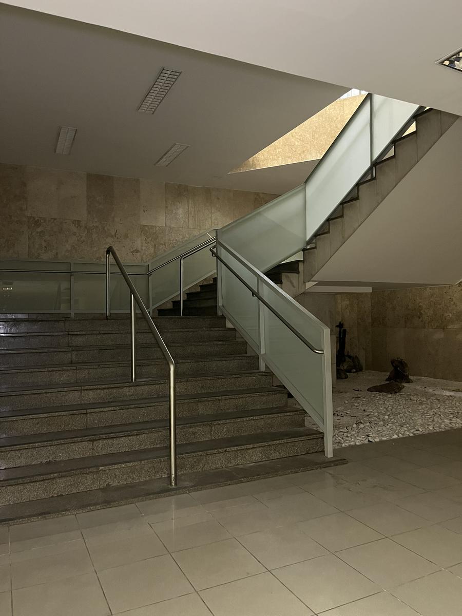 Prédio, Centro, 5 Quartos, 23 Vagas
