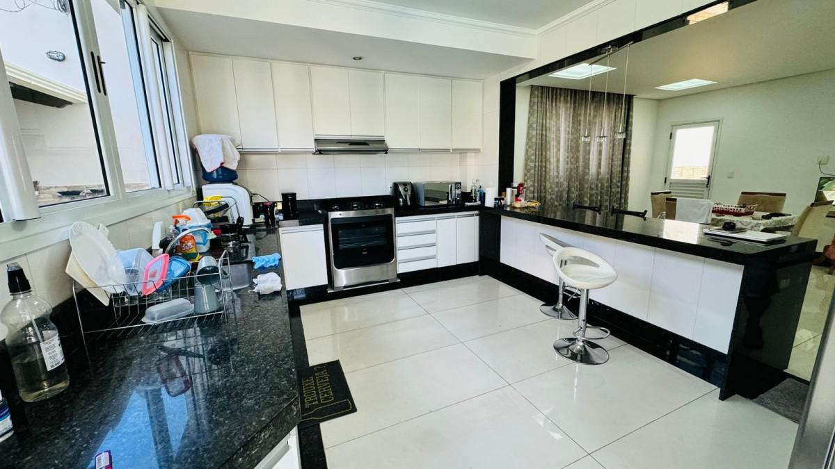 Casa, Espírito Santo, 4 Quartos, 4 Vagas, 3 Suítes