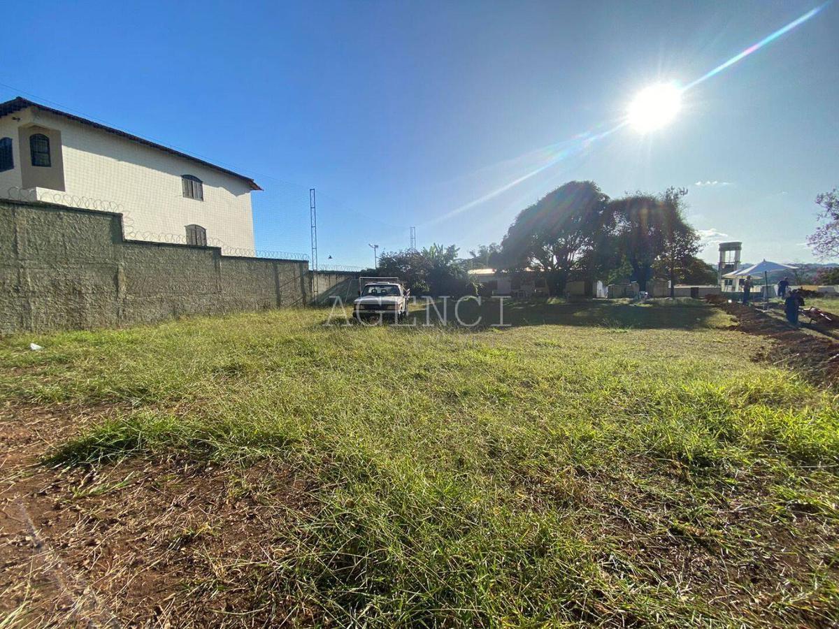 Área Privativa, Bandeirantes (pampulha), 0 Quarto, 0 Vaga, 0 Suíte