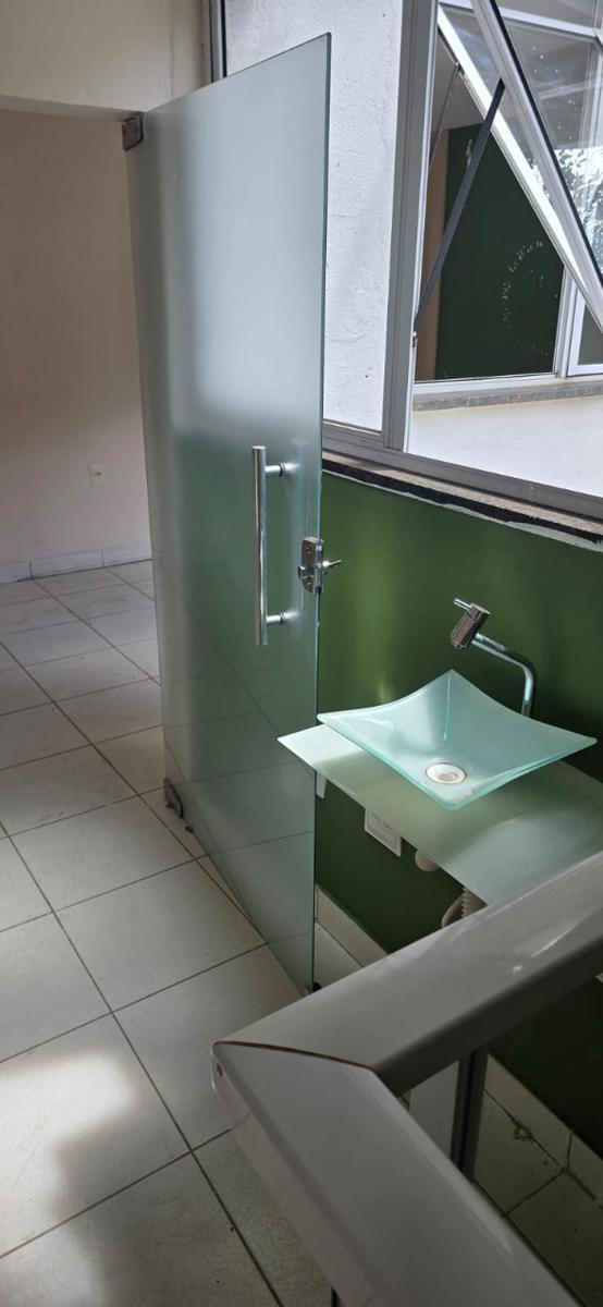 Prédio, Tropical, 0 Quarto, 12 Vagas