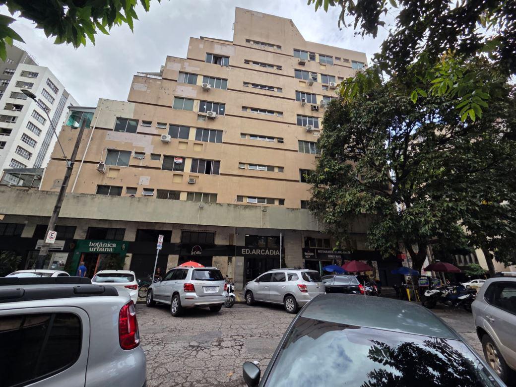 Sala, Funcionários