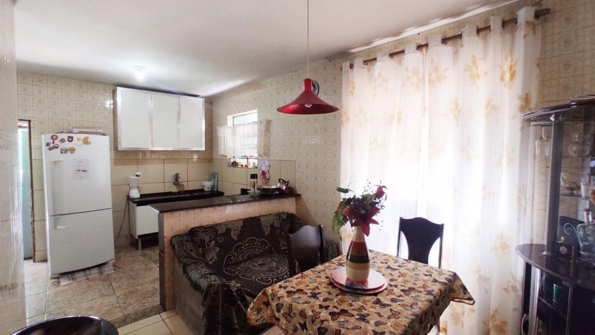 Casa, São Salvador, 3 Quartos, 2 Vagas, 1 Suíte
