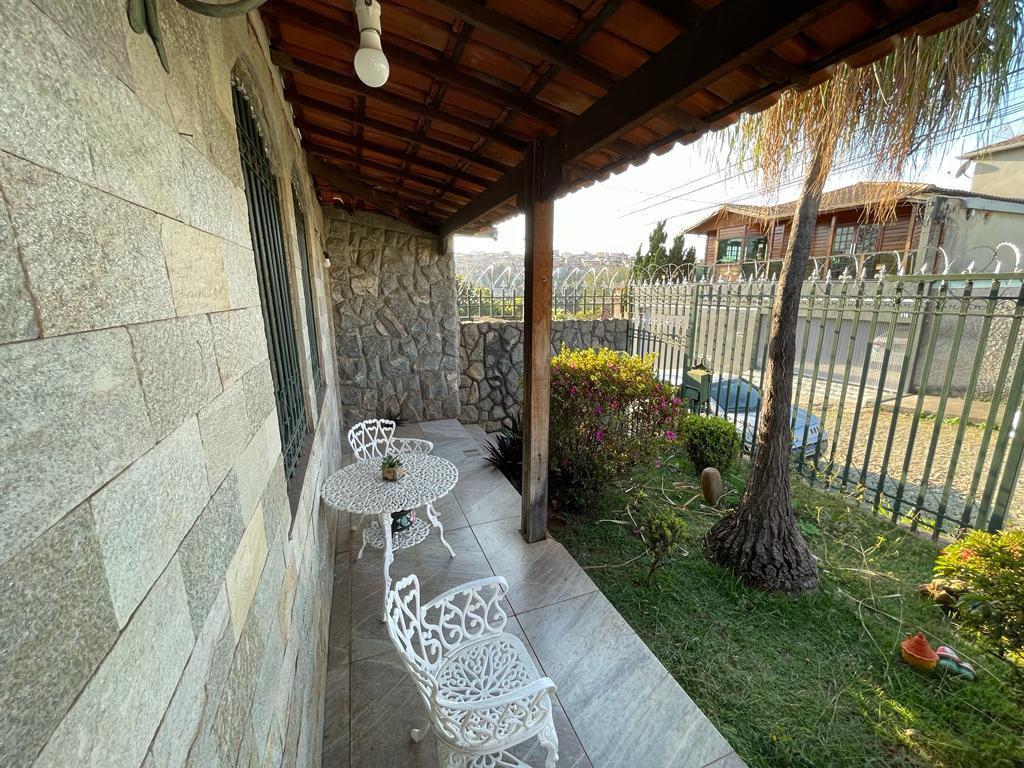 Casa, Betânia, 3 Quartos, 3 Vagas, 2 Suítes