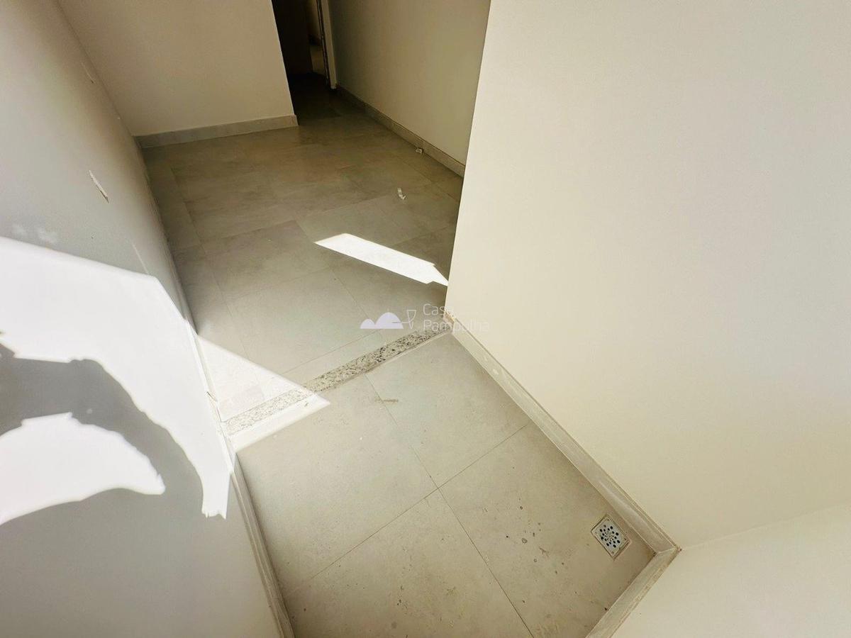 Casa, Planalto, 2 Quartos, 1 Vaga, 1 Suíte