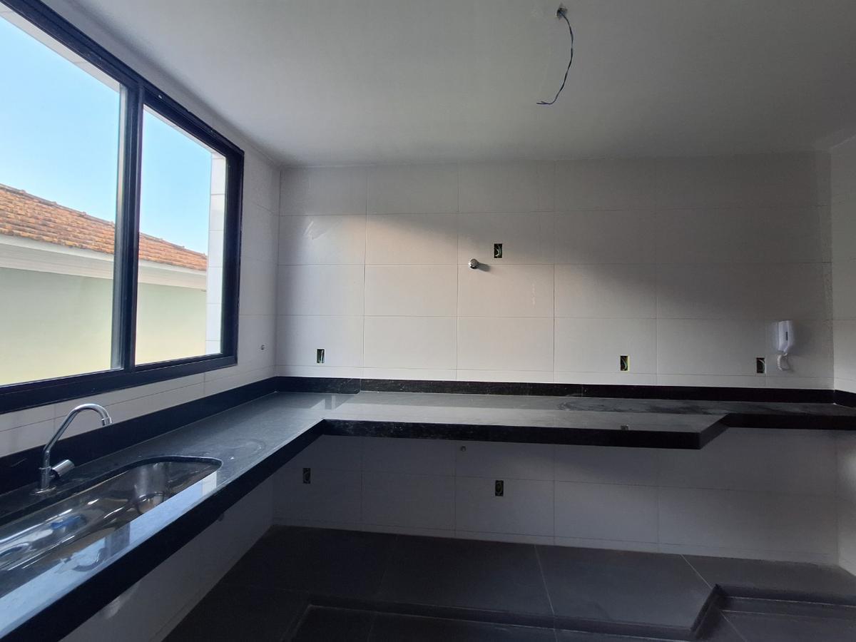 Apartamento, Sagrada Família, 3 Quartos, 2 Vagas, 1 Suíte