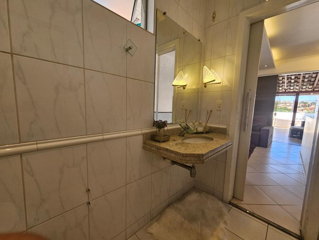 Cobertura, Castelo, 2 Quartos, 2 Vagas, 1 Suíte