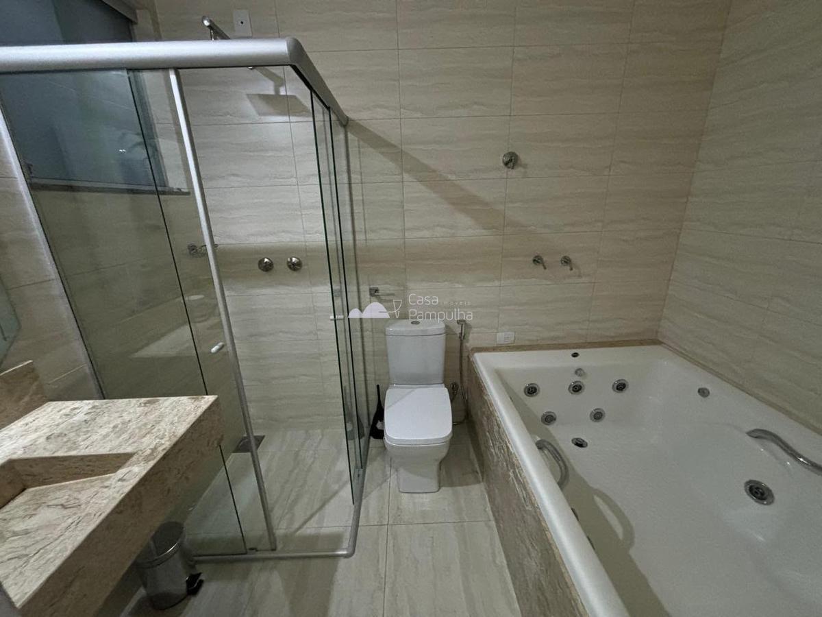 Casa, Trevo, 3 Quartos, 4 Vagas, 1 Suíte