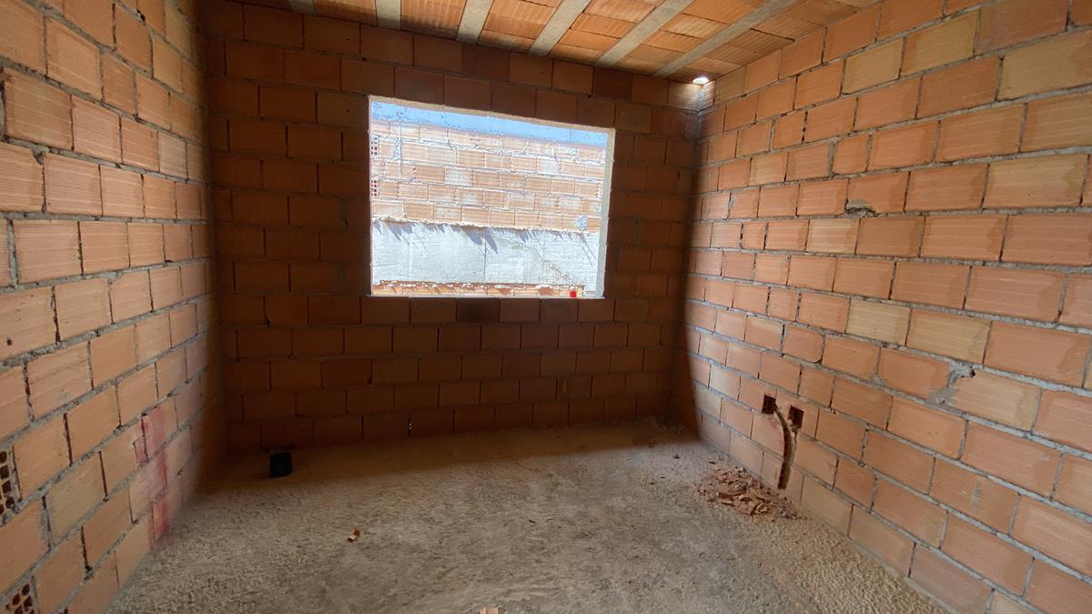 Casa, Cabral, 3 Quartos, 2 Vagas, 1 Suíte