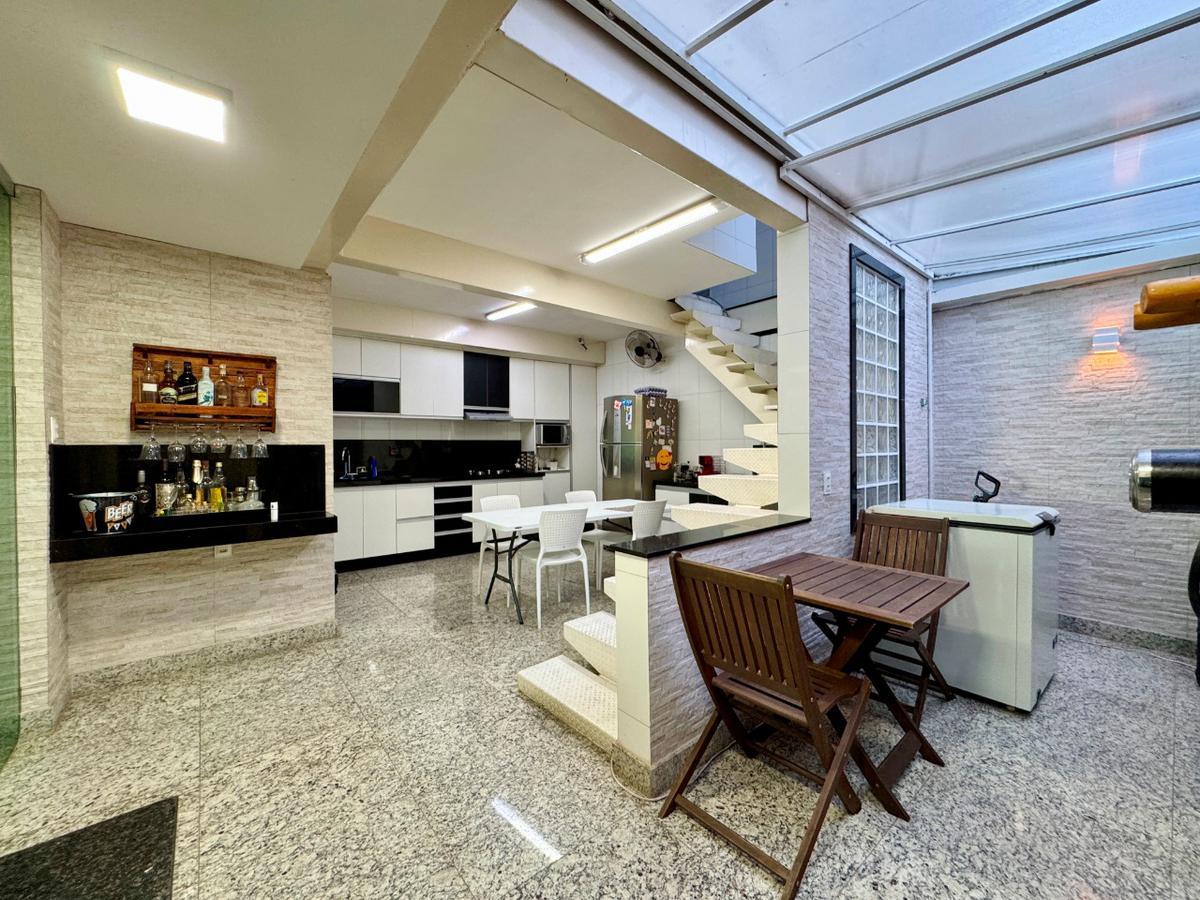 Casa, Ana Lúcia, 3 Quartos, 3 Vagas, 1 Suíte