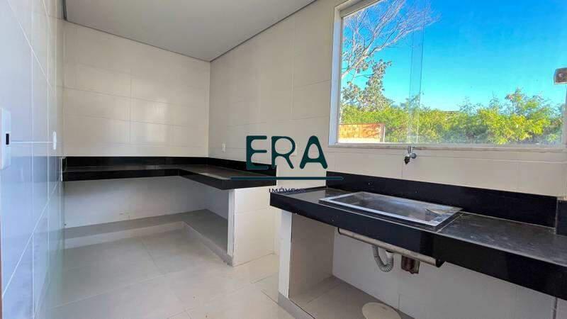 Casa, Estoril, 3 Quartos, 6 Vagas, 1 Suíte