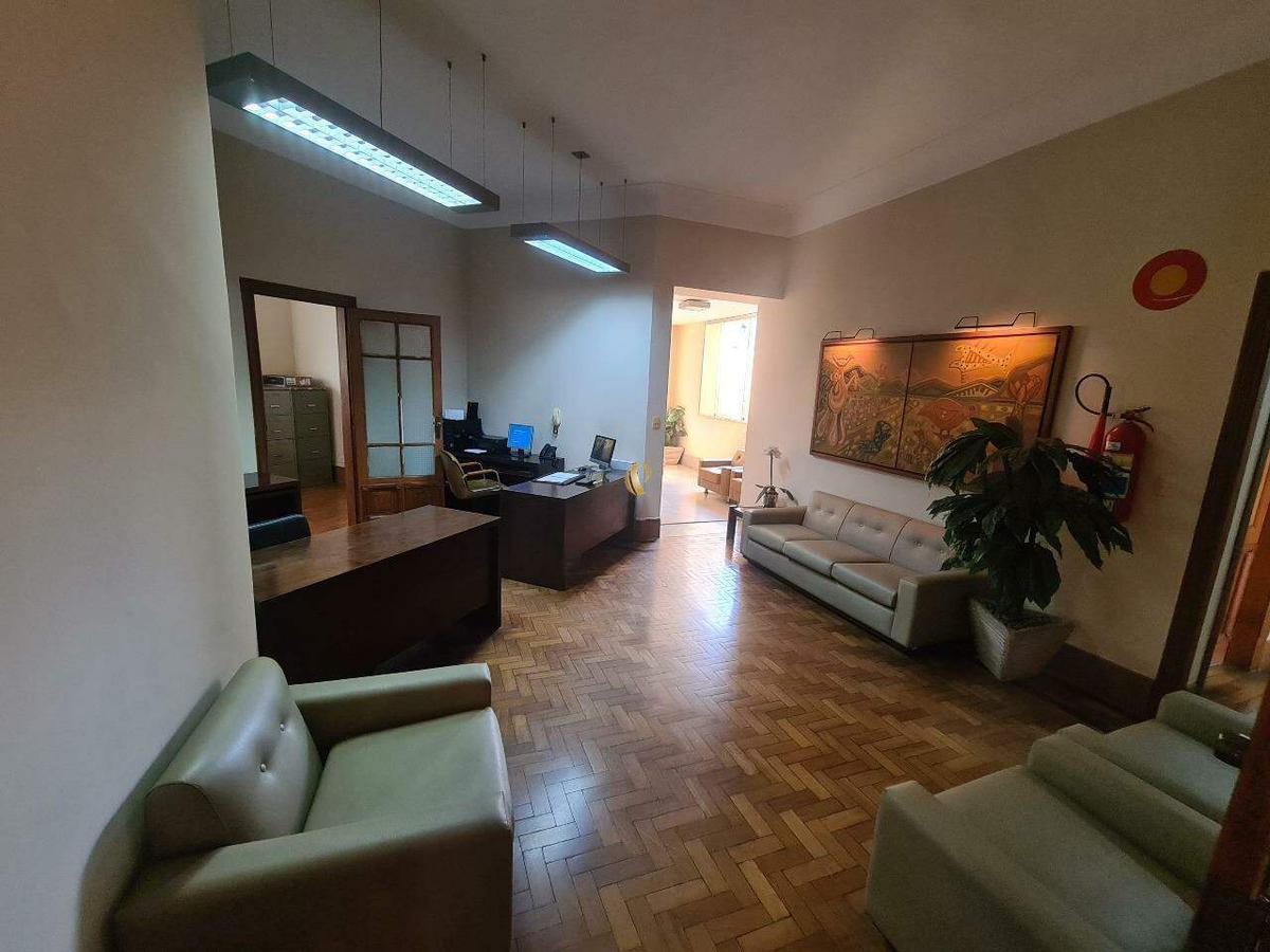 Casa, Funcionários, 0 Quarto, 0 Vaga