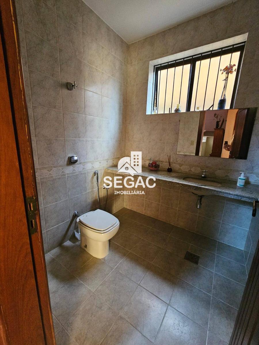 Casa, Nova Suíssa, 3 Quartos, 5 Vagas, 1 Suíte