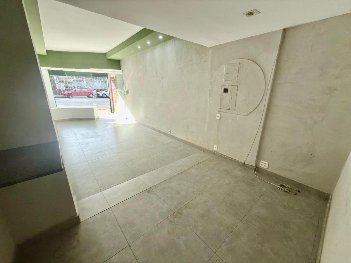 Andar, São José, 0 Quarto, 0 Vaga