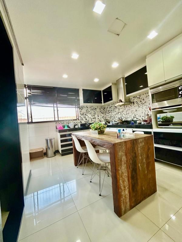 Cobertura, Castelo, 4 Quartos, 2 Vagas, 1 Suíte