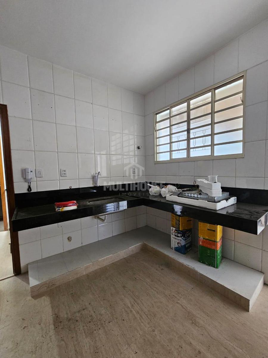 Casa, Santa Amélia, 3 Quartos, 4 Vagas, 1 Suíte