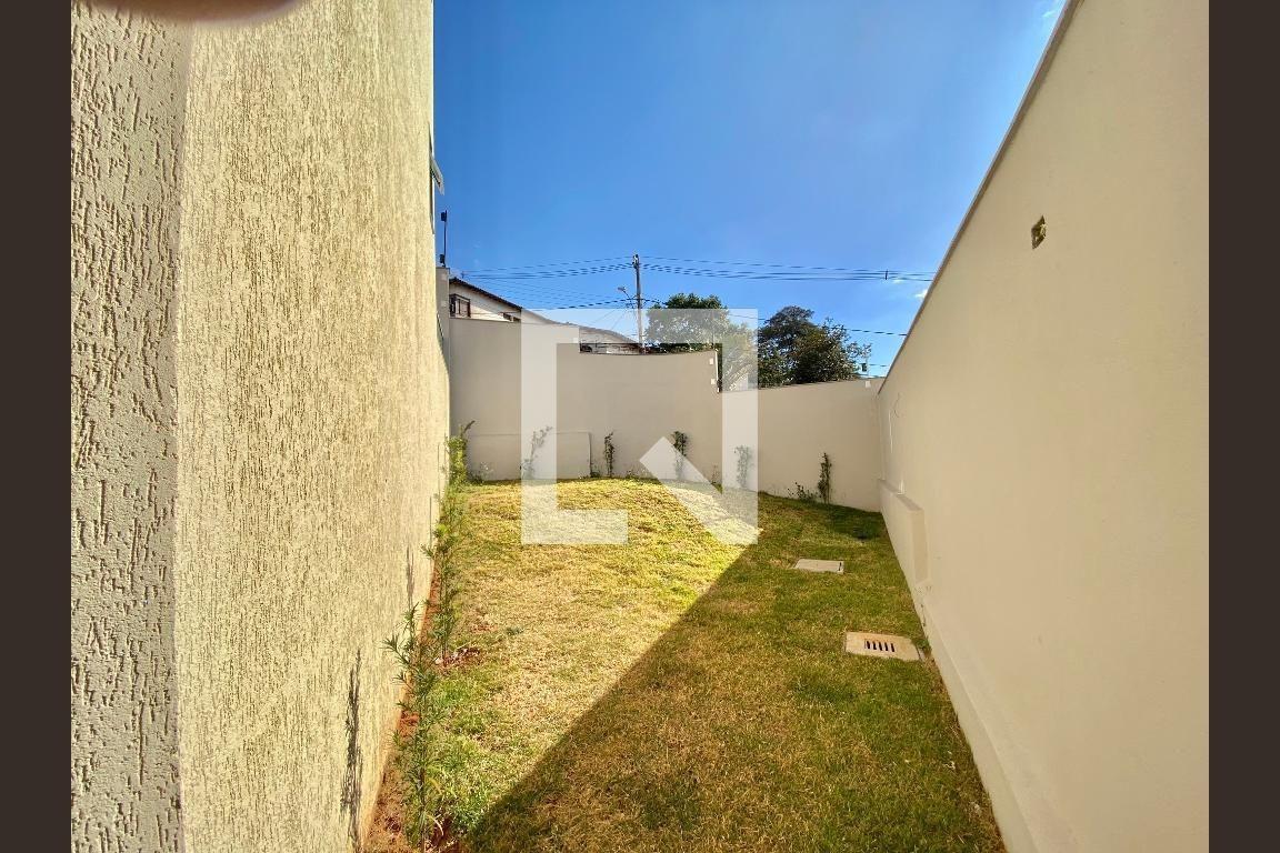 Casa, Nova Gameleira, 4 Quartos, 4 Vagas, 2 Suítes