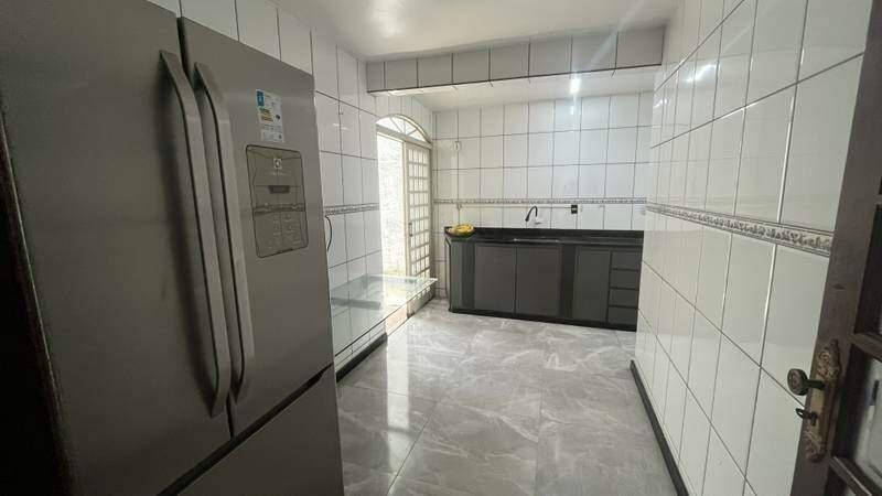 Casa, Alípio de Melo, 4 Quartos, 3 Vagas, 2 Suítes