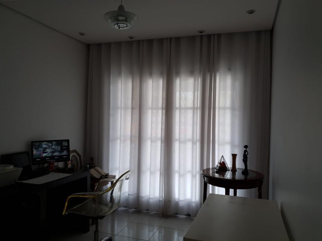 Casa, Milionários, 4 Quartos, 3 Vagas, 1 Suíte