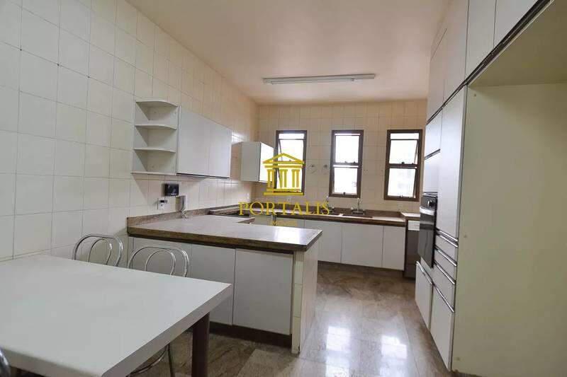 Apartamento, Funcionários, 4 Quartos, 3 Vagas, 2 Suítes