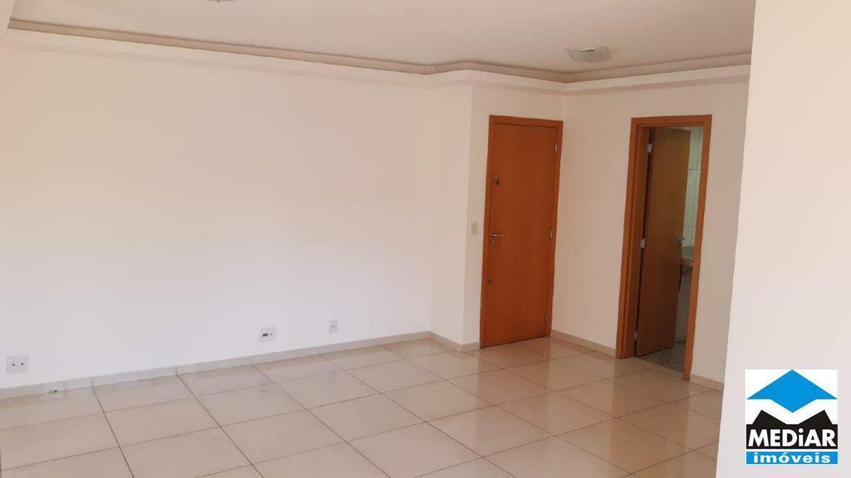 Apartamento, Floresta, 2 Quartos, 2 Vagas, 1 Suíte
